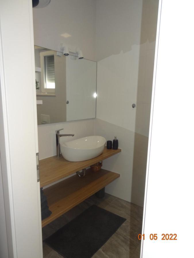 Apartamento Fantazija Vodice Exterior foto